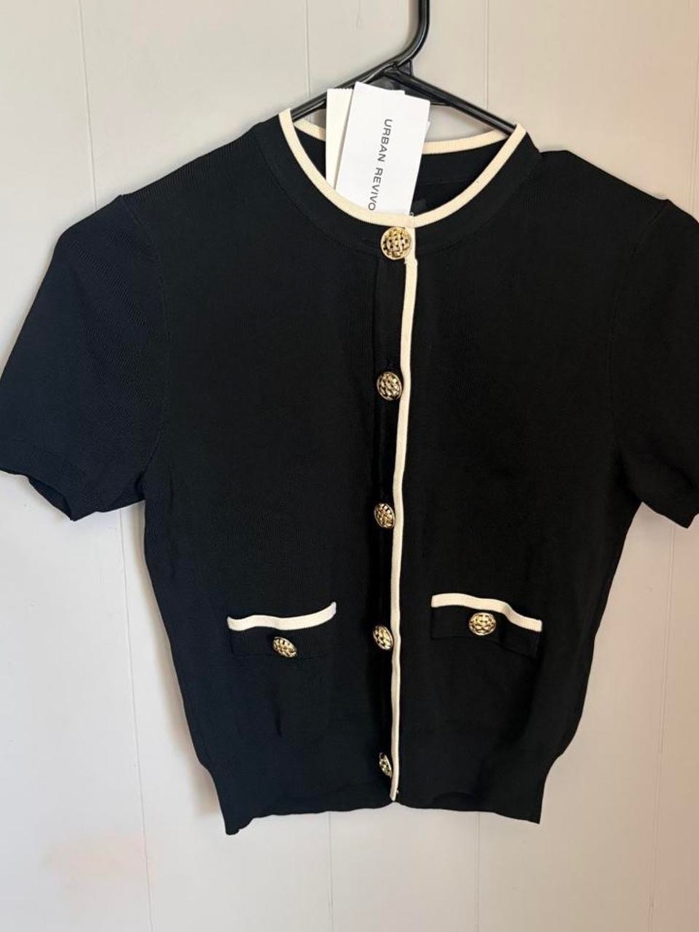 Urban Revivo Black Short-Sleeve Cardigan with Cream Trim